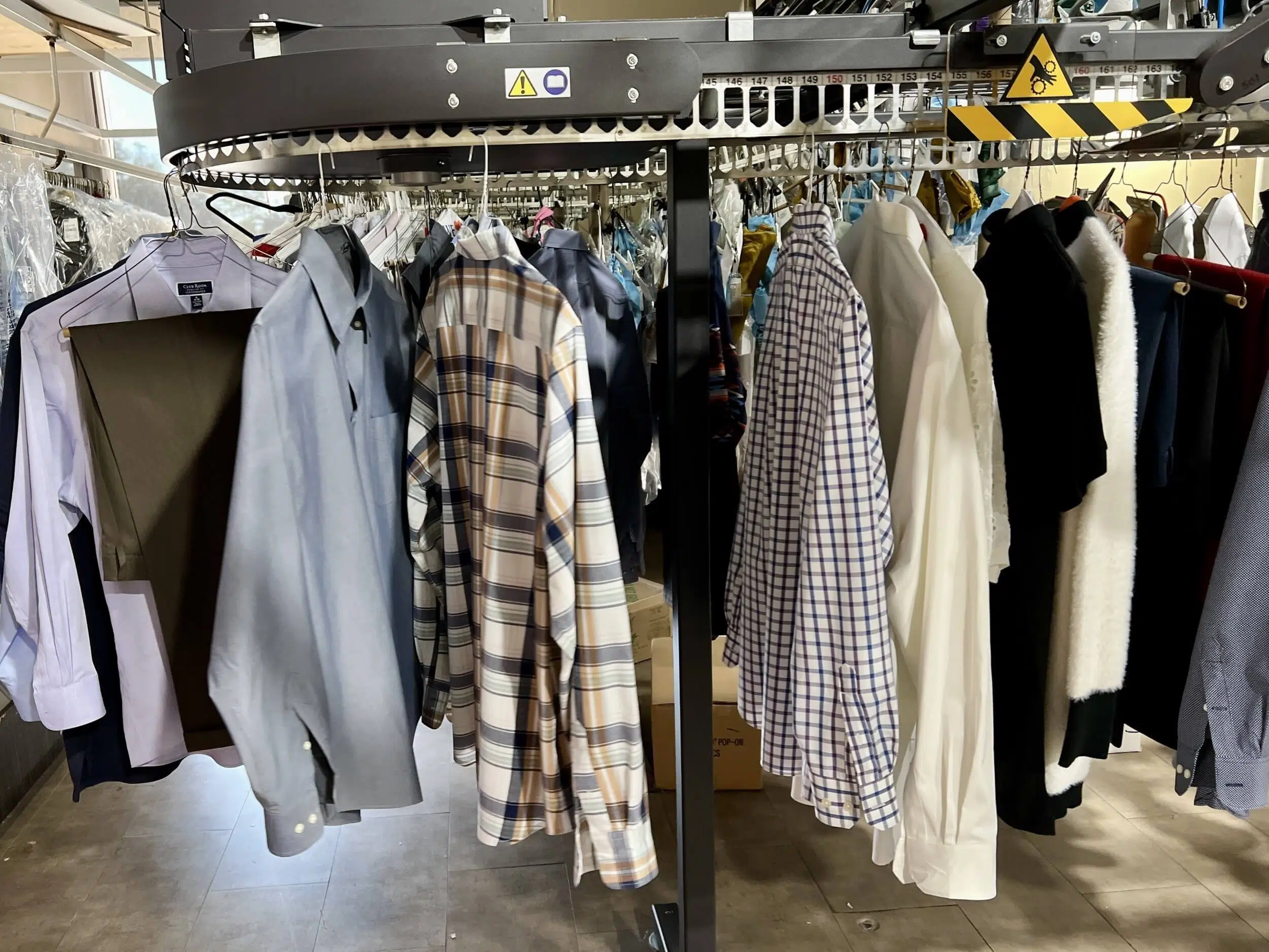 Brite Touch Cleaners (Fashion Park Cleaners) photo 2