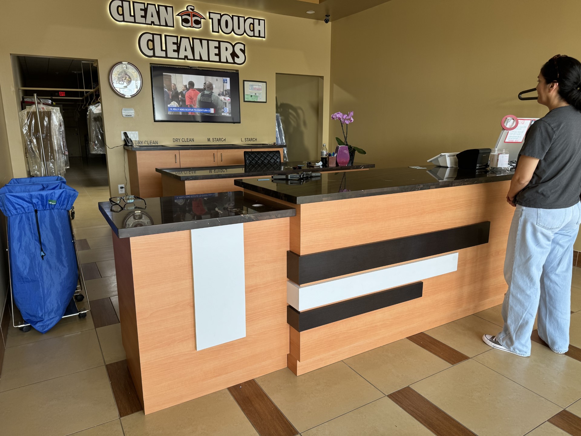 Professional dry cleaning service in 77450 Texas