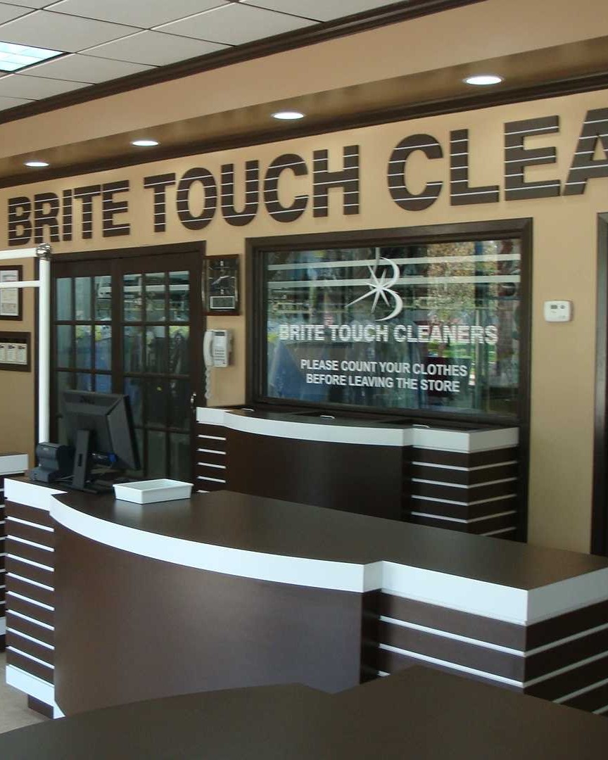Dry cleaning and laundry service in Sugar Land