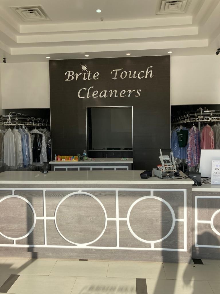 Professional garment care and dry cleaning in Sugar Land