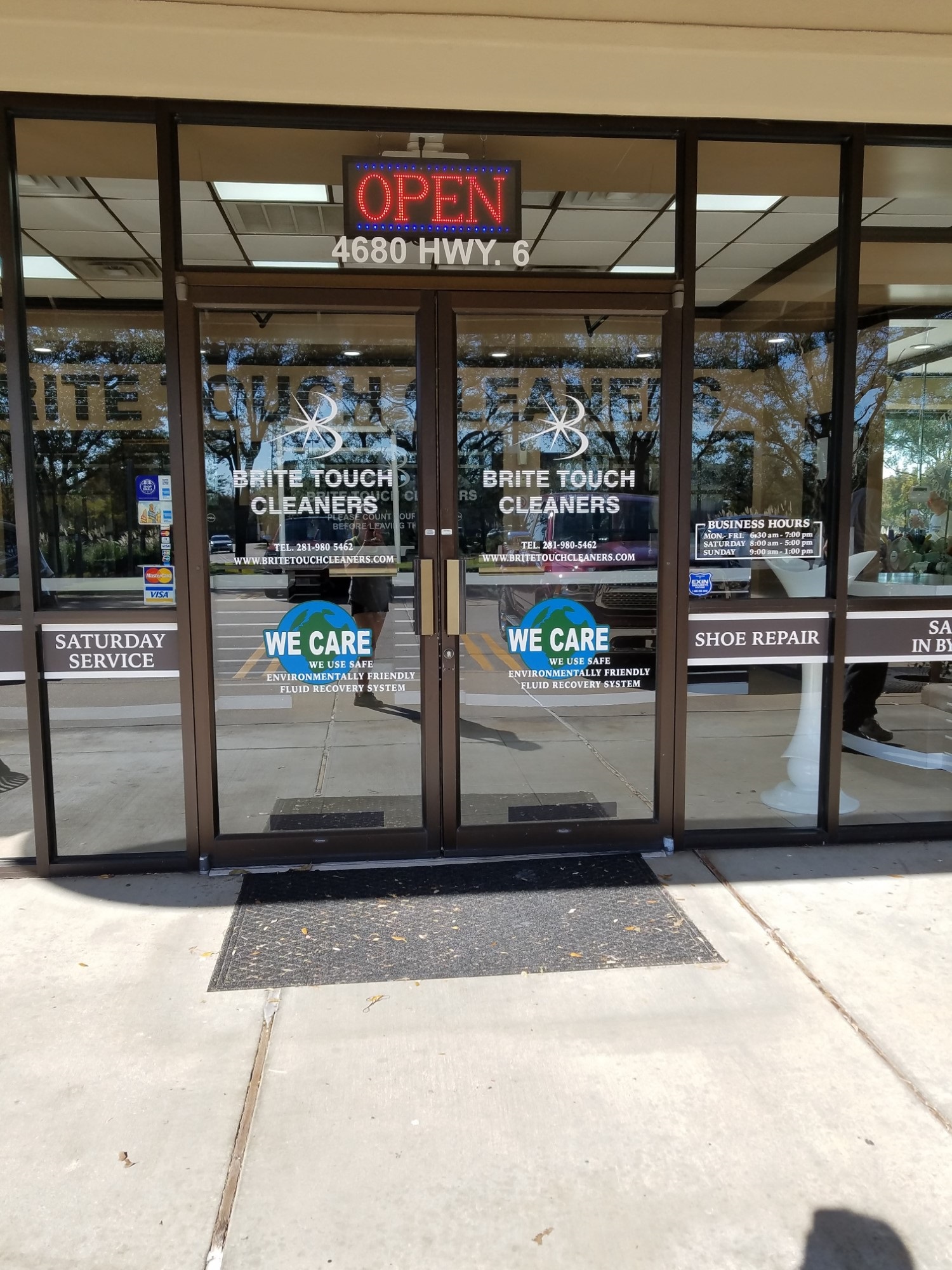 Wash and fold laundry service in Sugar Land