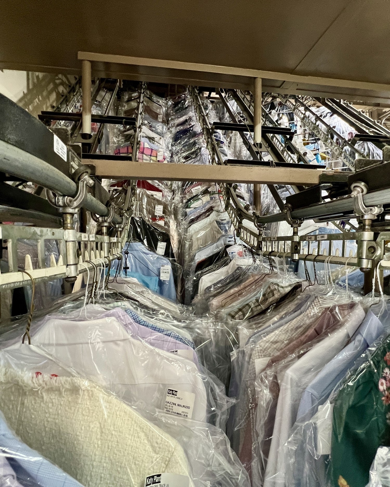 Professional dry cleaning pickup and delivery near Firethorne Katy